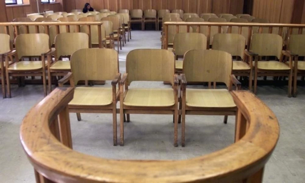 Θεσσαλονίκη: Δίκη για την δολοφονία του 49χρονου στον Εύοσμο-Στο εδώλιο η σύζυγος και η κόρη του